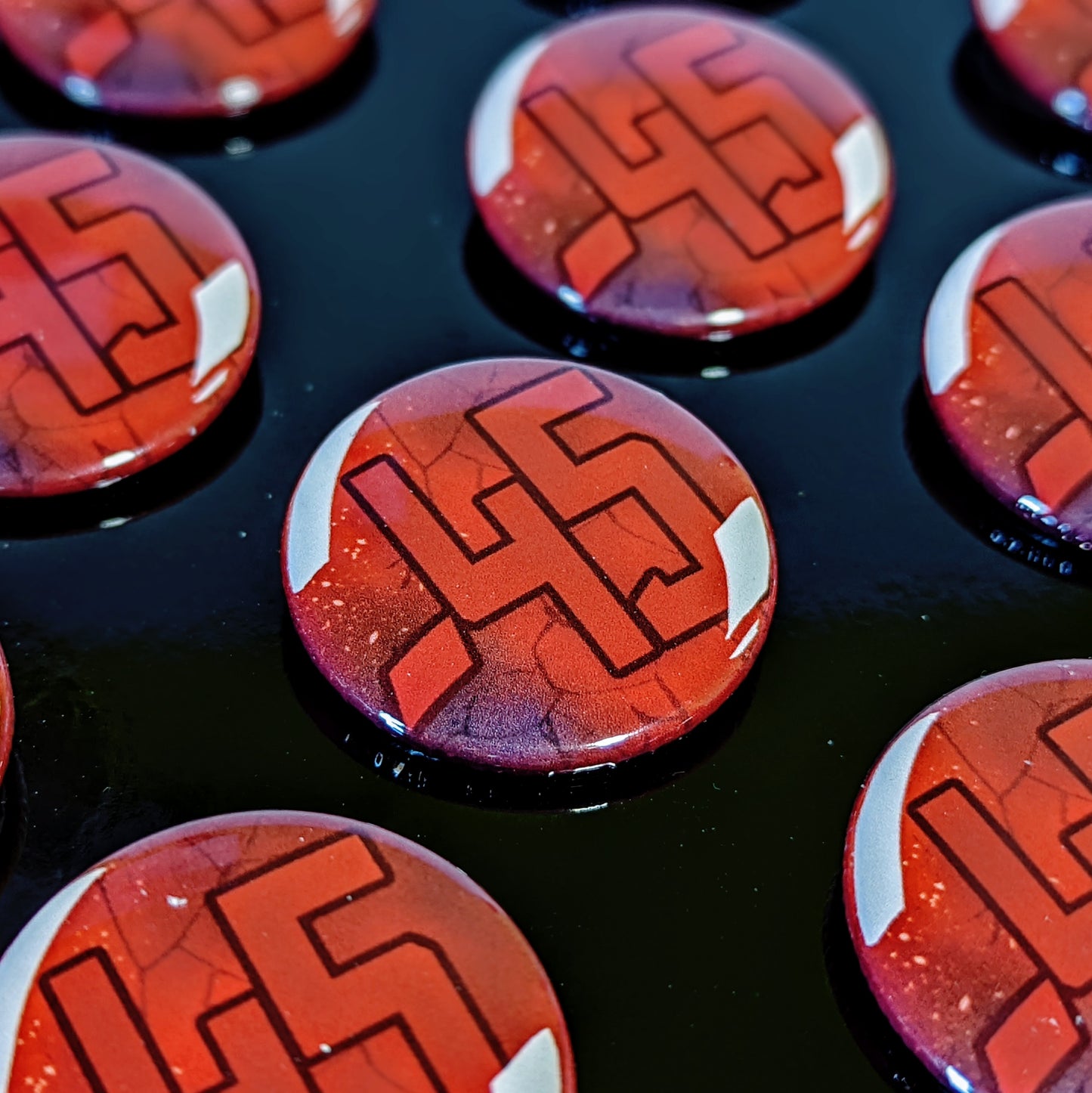 Glossy Pinback Button - Corrosion (Limbus Company)